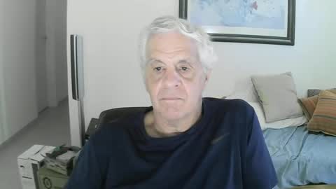 Snapshot of max_2017 chatting on February 7, 2025, 8:31 pm max_2017 online show from February 7, 2025, 8:31 pm