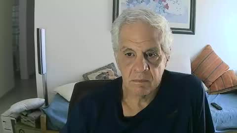 Snapshot of max_2017 chatting on February 12, 2025, 9:01 pm max_2017 online show from February 12, 2025, 9:01 pm