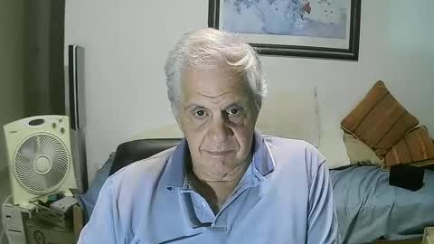 Snapshot of max_2017 chatting on February 22, 2025, 3:01 am max_2017 online show from February 22, 2025, 3:01 am