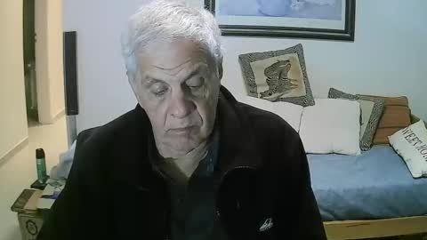 Snapshot of max_2017 chatting on September 21, 2025, 2:24 am max_2017 online show from September 21, 2025, 2:24 am