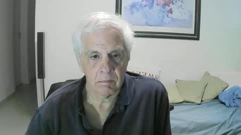 Snapshot of max_2017 chatting on October 26, 2025, 11:42 pm max_2017 online show from October 26, 2025, 11:42 pm