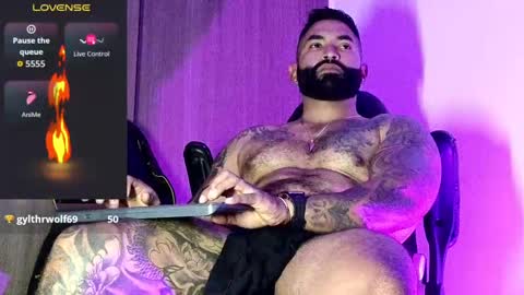 max__prada online show from September 19, 2025, 2:02 am