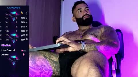 max__prada online show from November 29, 2025, 2:36 am