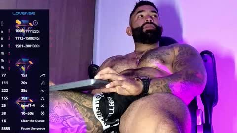 max__prada online show from November 30, 2025, 2:26 am