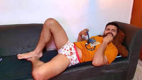 Max  Ashley online show from January 7, 2026, 1:35 pm