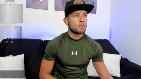 Max Conor online show from November 11, 2025, 12:05 pm