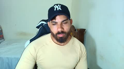 max_love25 online show from December 1, 2025, 11:54 pm