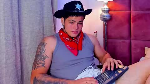 MAX MIULLER online show from October 15, 2025, 2:33 am