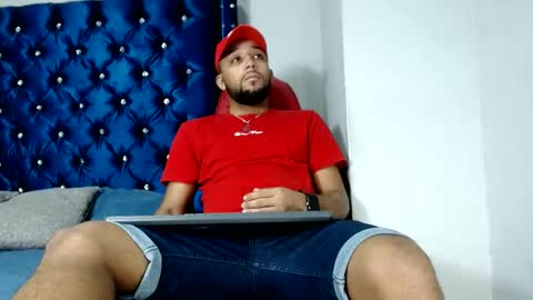 Snapshot of max_sexyhot26 chatting on December 15, 2024, 3:45 am max_sexyhot26 online show from December 15, 2024, 3:45 am