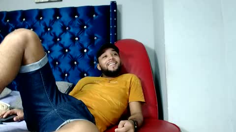 Snapshot of max_sexyhot26 chatting on December 28, 2024, 3:04 am max_sexyhot26 online show from December 28, 2024, 3:04 am