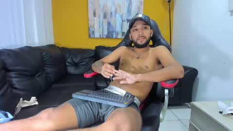 Snapshot of max_sexyhot26 chatting on January 5, 2025, 6:02 am max_sexyhot26 online show from January 5, 2025, 6:02 am