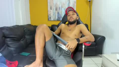 Snapshot of max_sexyhot26 chatting on January 7, 2025, 5:54 am max_sexyhot26 online show from January 7, 2025, 5:54 am