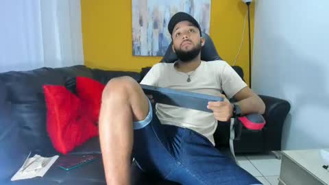Snapshot of max_sexyhot26 chatting on January 8, 2025, 3:08 am max_sexyhot26 online show from January 8, 2025, 3:08 am