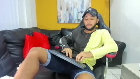 Snapshot of max_sexyhot26 chatting on January 9, 2025, 6:17 am max_sexyhot26 online show from January 9, 2025, 6:17 am