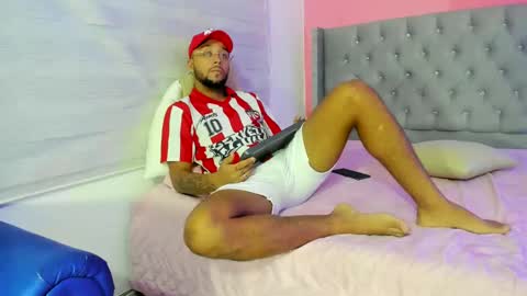Snapshot of max_sexyhot26 chatting on January 26, 2025, 2:45 am max_sexyhot26 online show from January 26, 2025, 2:45 am