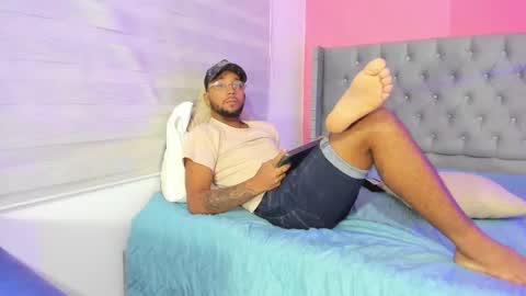 Snapshot of max_sexyhot26 chatting on January 28, 2025, 3:04 am max_sexyhot26 online show from January 28, 2025, 3:04 am