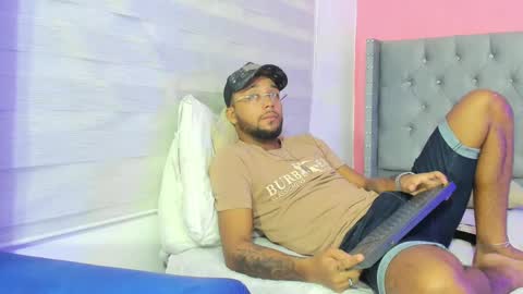 Snapshot of max_sexyhot26 chatting on January 30, 2025, 2:38 am max_sexyhot26 online show from January 30, 2025, 2:38 am