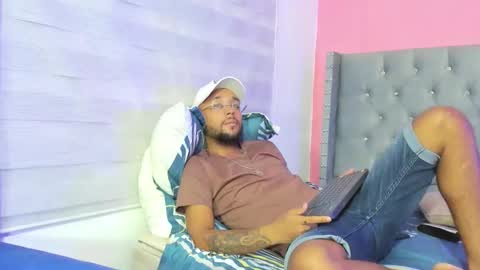 Snapshot of max_sexyhot26 chatting on February 5, 2025, 5:52 am max_sexyhot26 online show from February 5, 2025, 5:52 am