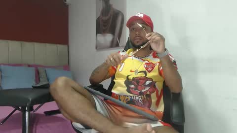 Snapshot of max_sexyhot26 chatting on February 20, 2025, 2:40 am max_sexyhot26 online show from February 20, 2025, 2:40 am