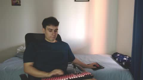 max_snow1616 online show from June 2, 2026, 7:27 pm