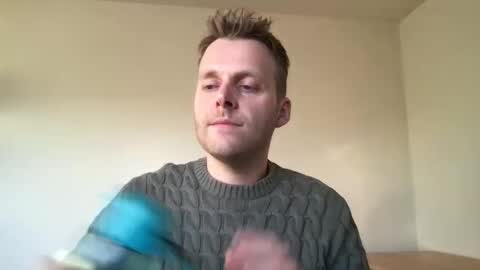 Max take off clothes online show from January 13, 2025, 8:47 am