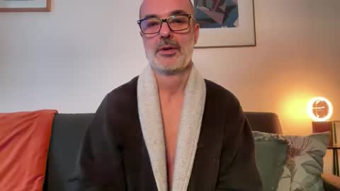 Max Mikado online show from November 22, 2025, 3:00 pm