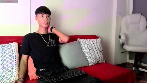 maxfont online show from October 4, 2025, 7:12 pm