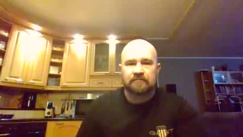 maxhunter online show from November 2, 2025, 4:42 pm