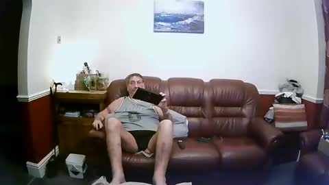 Snapshot of maxi_johnes chatting on December 12, 2024, 9:04 pm MAX online show from December 12, 2024, 9:04 pm