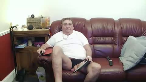 Snapshot of maxi_johnes chatting on March 19, 2026, 10:47 pm MAX online show from March 19, 2026, 10:47 pm