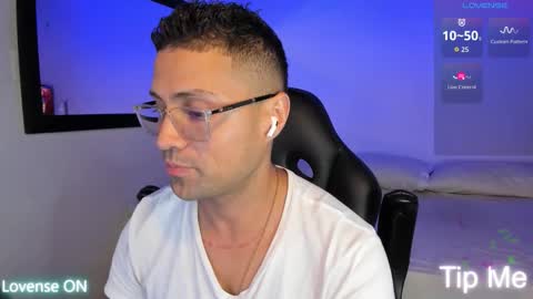 Snapshot of maxi_mux1 chatting on September 17, 2025, 3:41 am MAXI online show from September 17, 2025, 3:41 am