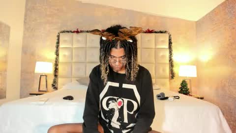 maxim online show from December 18, 2025, 3:12 am