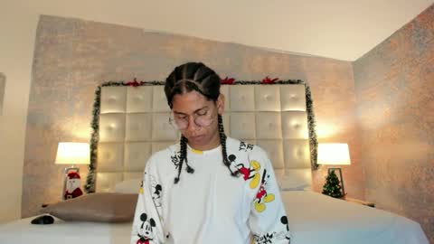 maxim online show from January 6, 2026, 3:10 am