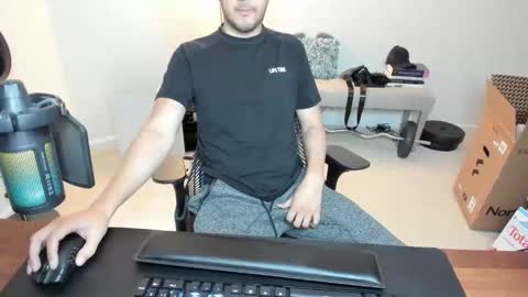 maximal91 online show from December 2, 2025, 3:29 pm