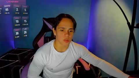 Snapshot of maximiliano_scoott_ chatting on October 3, 2025, 7:11 pm maximiliano_scoott_ online show from October 3, 2025, 7:11 pm