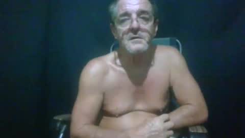 Snapshot of maximus_oreally chatting on January 17, 2025, 10:33 am Max online show from January 17, 2025, 10:33 am