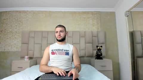 Maximus online show from October 21, 2025, 3:18 am