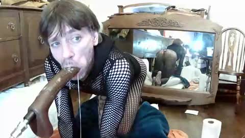 maxjr8008 online show from November 3, 2025, 8:48 am