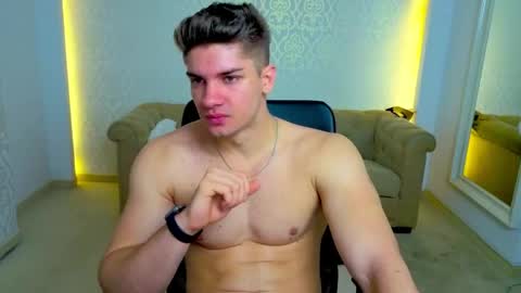 MaxKaiden online show from May 14, 2026, 6:09 am