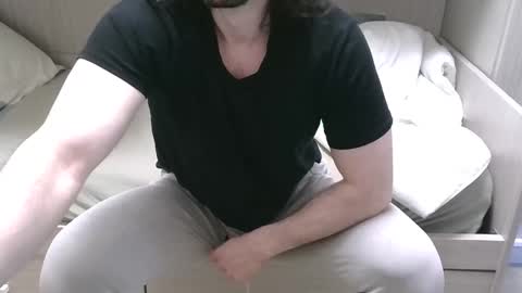 Snapshot of maxsperman1 chatting on May 23, 2026, 9:02 am MaxSperman online show from May 23, 2026, 9:02 am