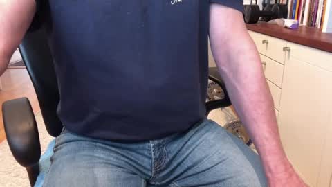 Snapshot of maxx_martin chatting on March 3, 2025, 12:05 pm Max online show from March 3, 2025, 12:05 pm