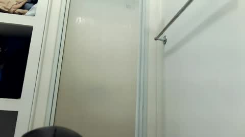 Snapshot of maxxou69hot chatting on June 27, 2026, 6:35 pm maxxou69hot online show from June 27, 2026, 6:35 pm