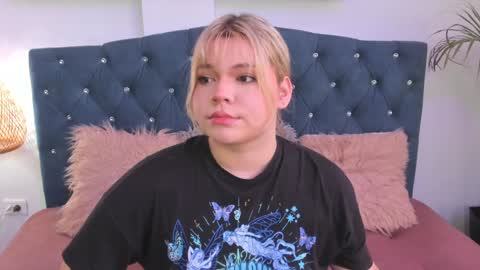 Maxine Minx online show from January 12, 2025, 1:27 pm