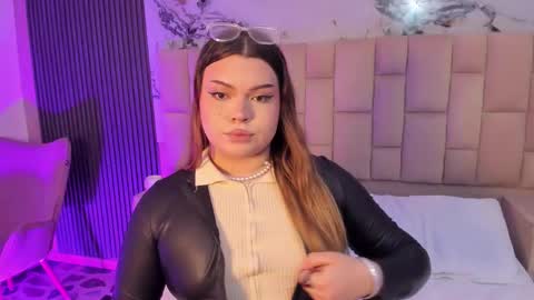 Maxine Minx online show from March 2, 2026, 10:05 pm