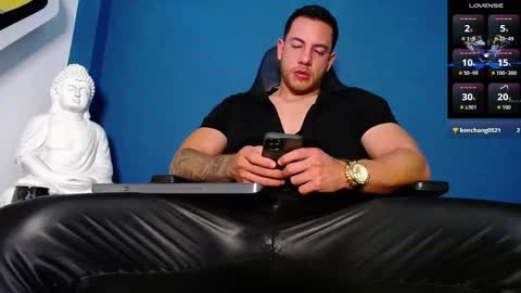 Snapshot of maxxxpowerful chatting on October 14, 2025, 5:58 pm maxxxpowerful online show from October 14, 2025, 5:58 pm