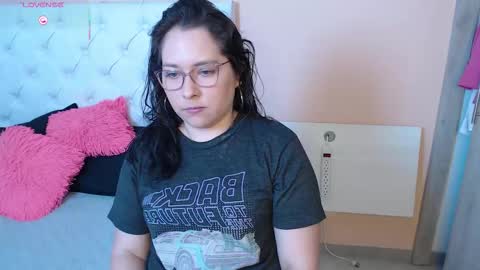 May online show from January 17, 2026, 8:01 pm