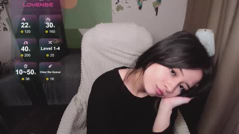 may_lings online show from March 25, 2026, 10:05 pm