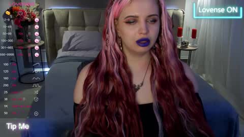 Maya Mils online show from March 9, 2025, 4:05 am