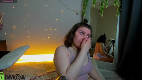 Snapshot of maya_raay chatting on May 4, 2026, 1:01 am Maya online show from May 4, 2026, 1:01 am