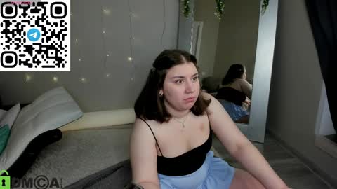 Snapshot of maya_raay chatting on May 17, 2026, 1:03 am Maya online show from May 17, 2026, 1:03 am